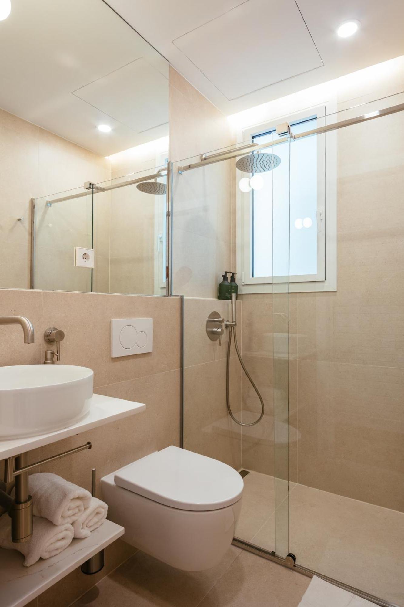 Newly Renovated Stylish Eixample - Great Location Βαρκελώνη Εξωτερικό φωτογραφία