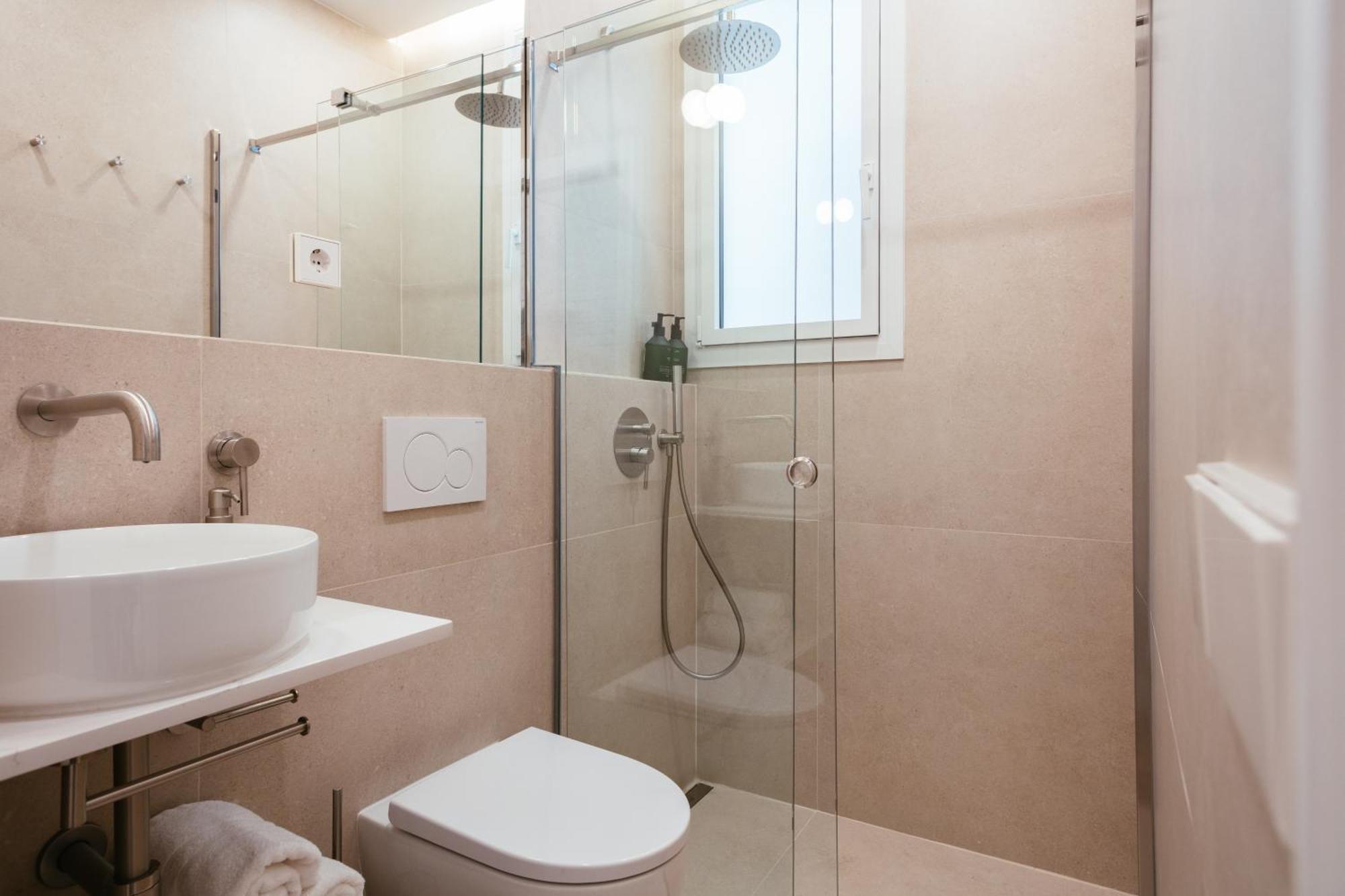 Newly Renovated Stylish Eixample - Great Location Βαρκελώνη Εξωτερικό φωτογραφία